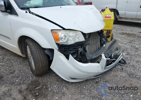 2014 Chrysler Town & Country Limited from USA, damaged, VIN 2C4RC1GG9ER116141